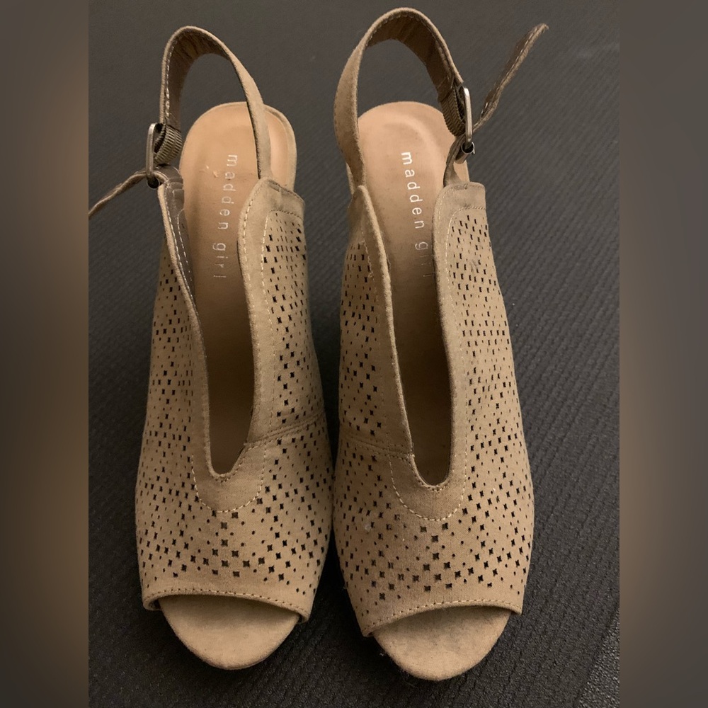 Madden girl sling back heels size 8
